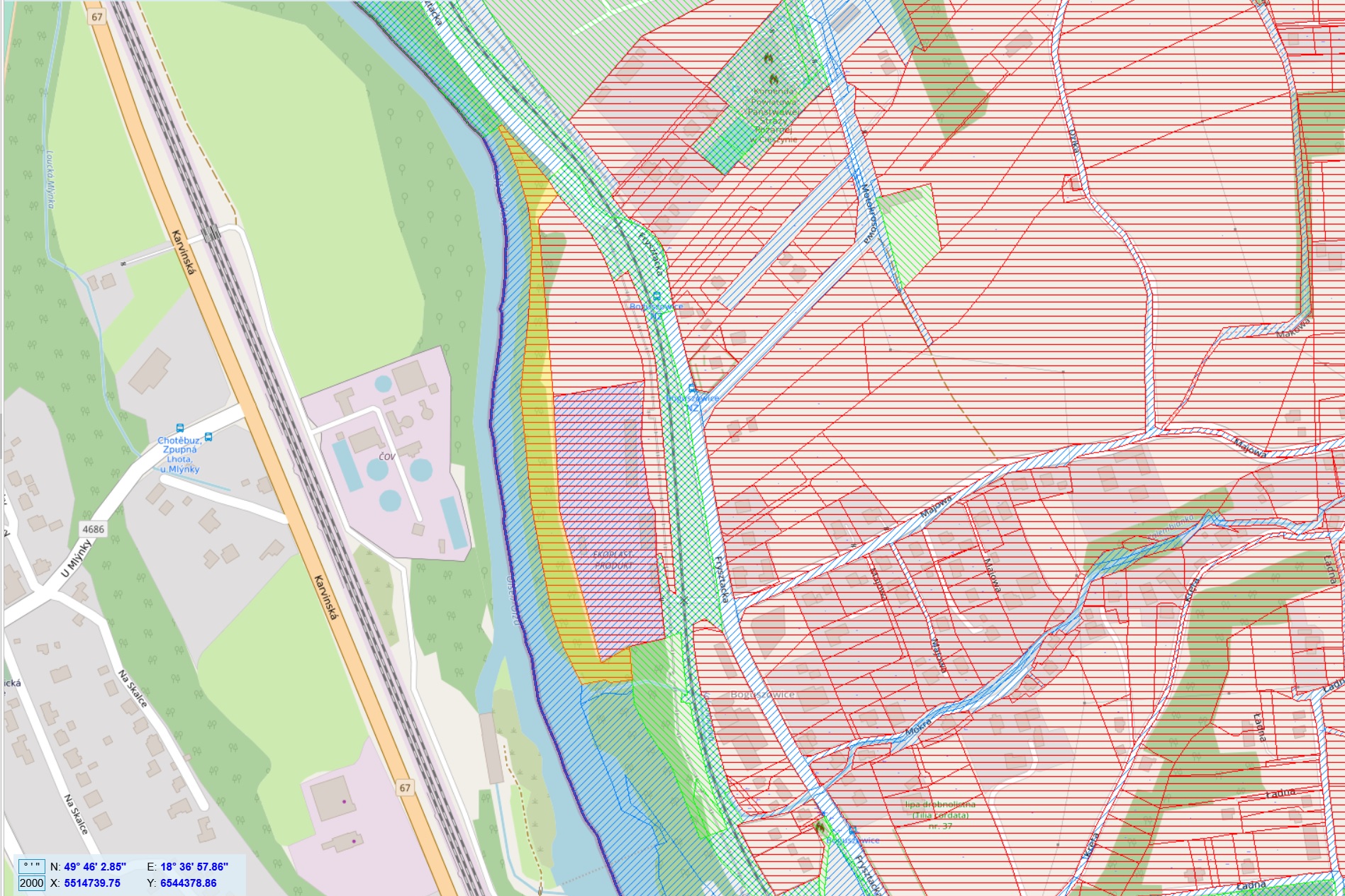 Zrzut ekranu z "Systemu informacji przestrzennej miasta Cieszyna" (Geoportal). Działka 164/64 oznaczona została żółtym kolorem. Jak wynika z mapy, między tą działką a rzeką nie ma już wolnego miejsca, którym mogłaby przebiegać droga dla rowerów.